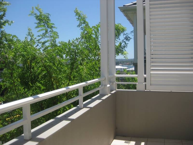 11/9 Woodlands, Breakfast Point NSW 2137