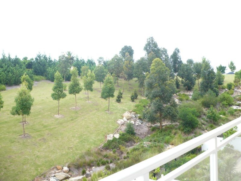 306/15-17 Peninsula Drive, Breakfast Point NSW 2137