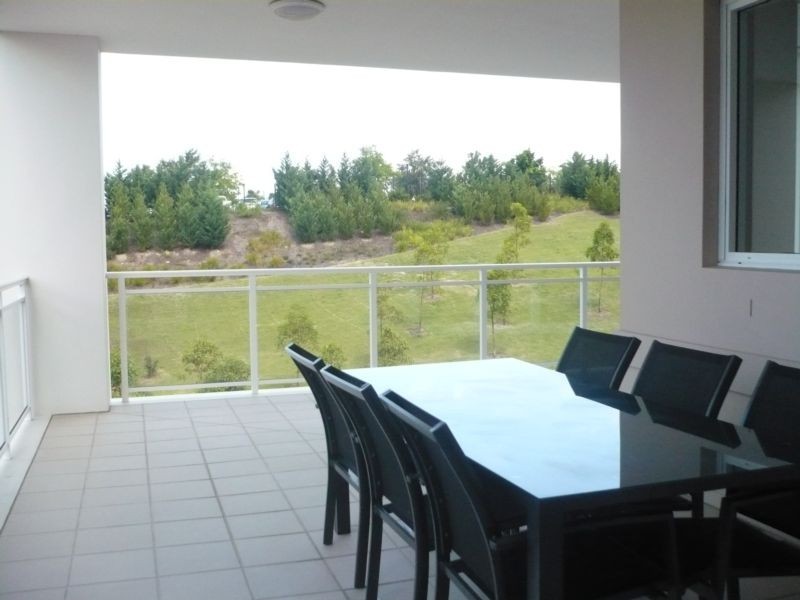 306/15-17 Peninsula Drive, Breakfast Point NSW 2137
