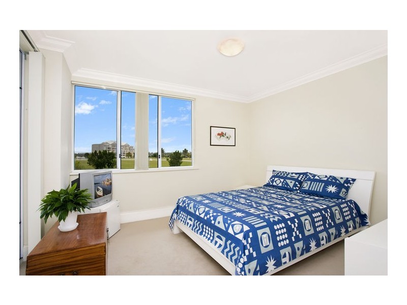 408/18 Village Drive, Breakfast Point NSW 2137