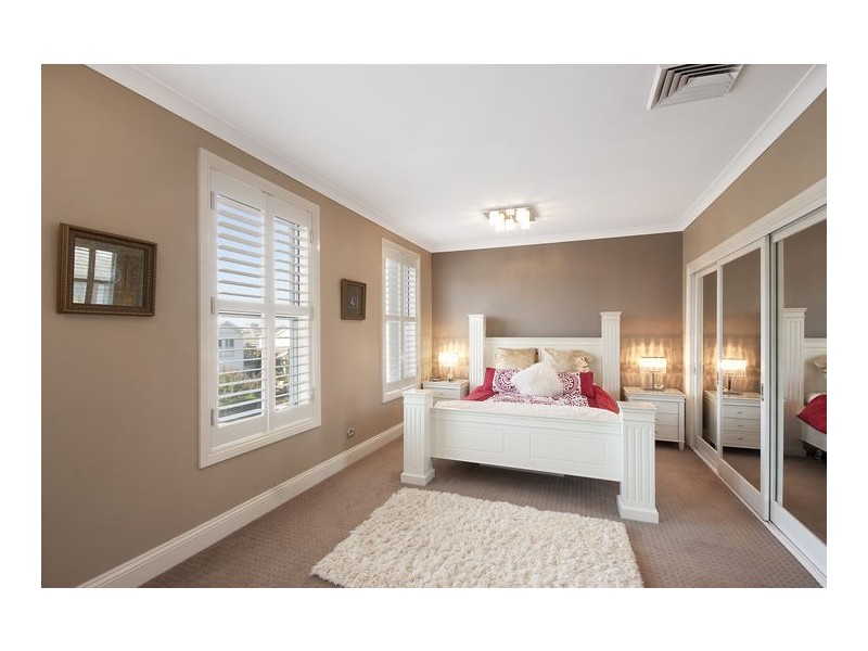 18 Breakfast Point Boulevard, Breakfast Point NSW 2137