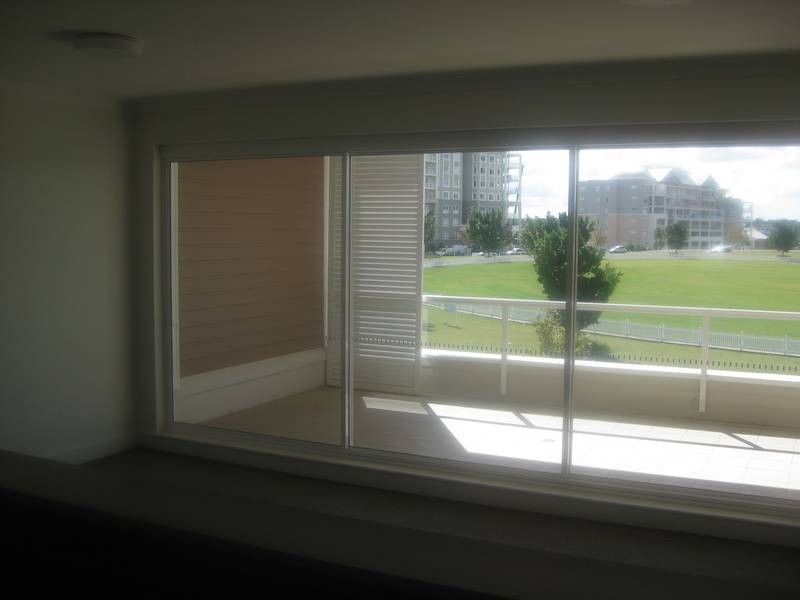 33/20-26 Village Drive, Breakfast Point NSW 2137