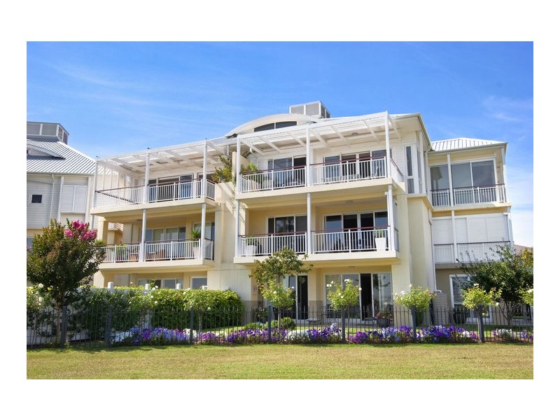 308/7 Admiralty Drive, Breakfast Point NSW 2137