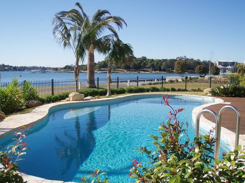 75 Peninsula Drive, Breakfast Point NSW 2137