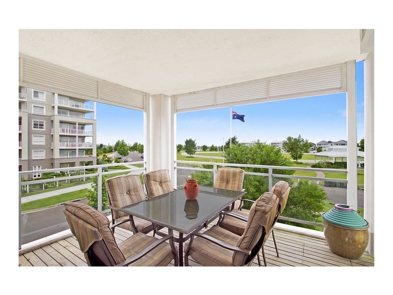27/2 Juniper Drive, Breakfast Point NSW 2137