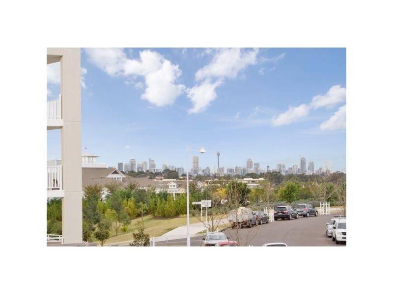 27/2 Juniper Drive, Breakfast Point NSW 2137