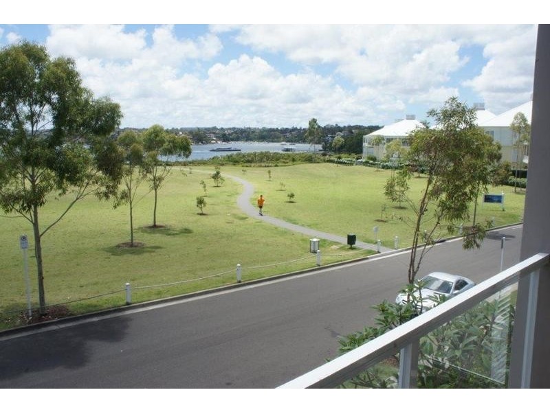 23/6 Admiralty Drive, Breakfast Point NSW 2137