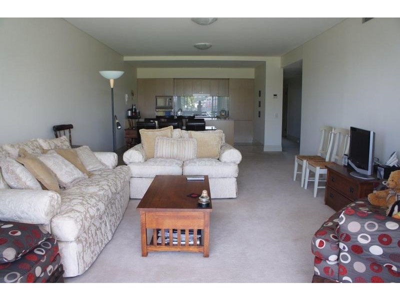 23/6 Admiralty Drive, Breakfast Point NSW 2137