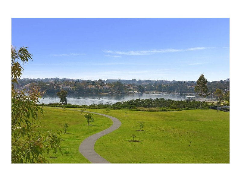 22/4 Admiralty Drive, Breakfast Point NSW 2137