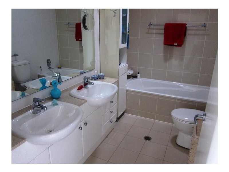 10 Breakfast Point Boulevard, Breakfast Point NSW 2137