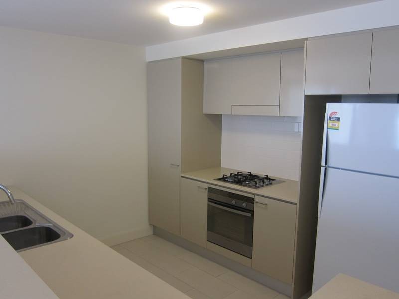 16/1 Juniper Drive, Breakfast Point NSW 2137
