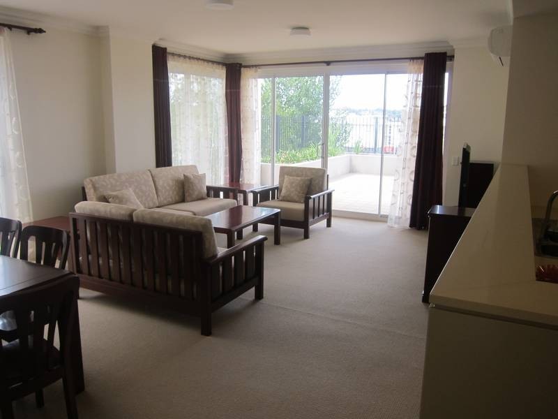 16/1 Juniper Drive, Breakfast Point NSW 2137