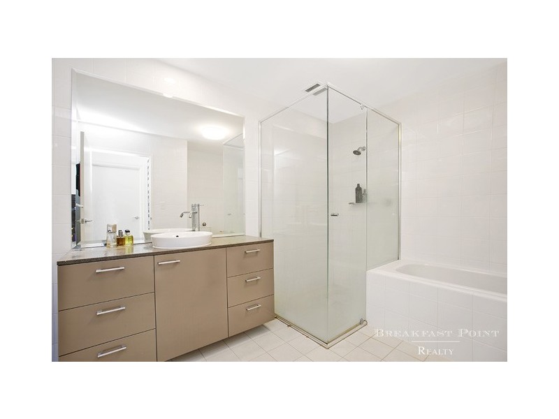 204/10 Peninsula Drive, Breakfast Point NSW 2137