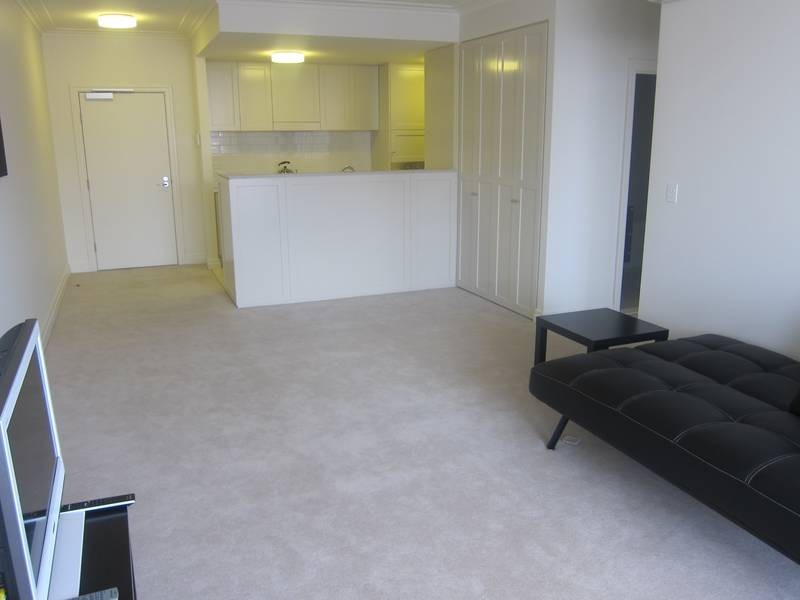 211/6 Peninsula Drive, Breakfast Point NSW 2137