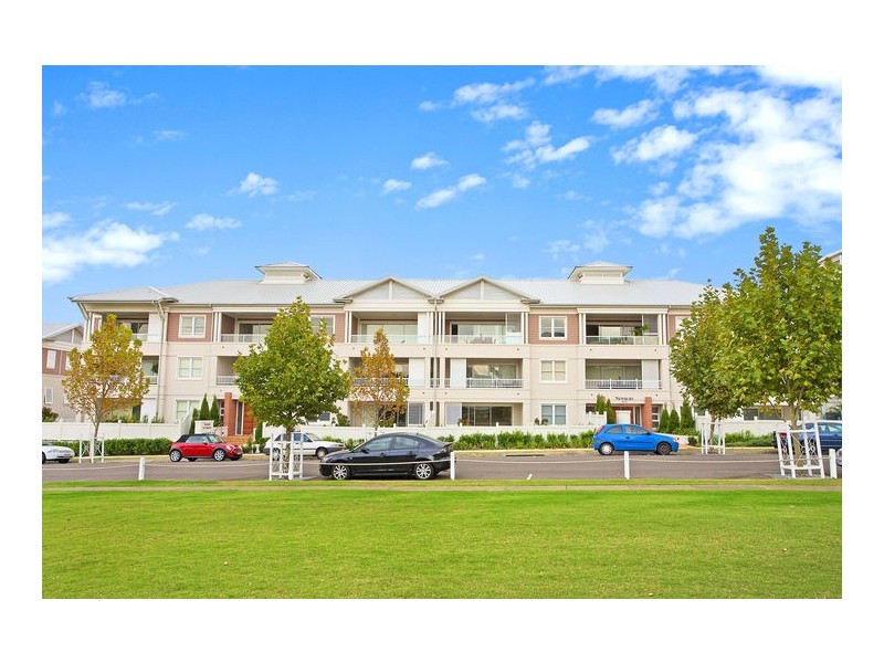 33/28-32 Village Drive, Breakfast Point NSW 2137