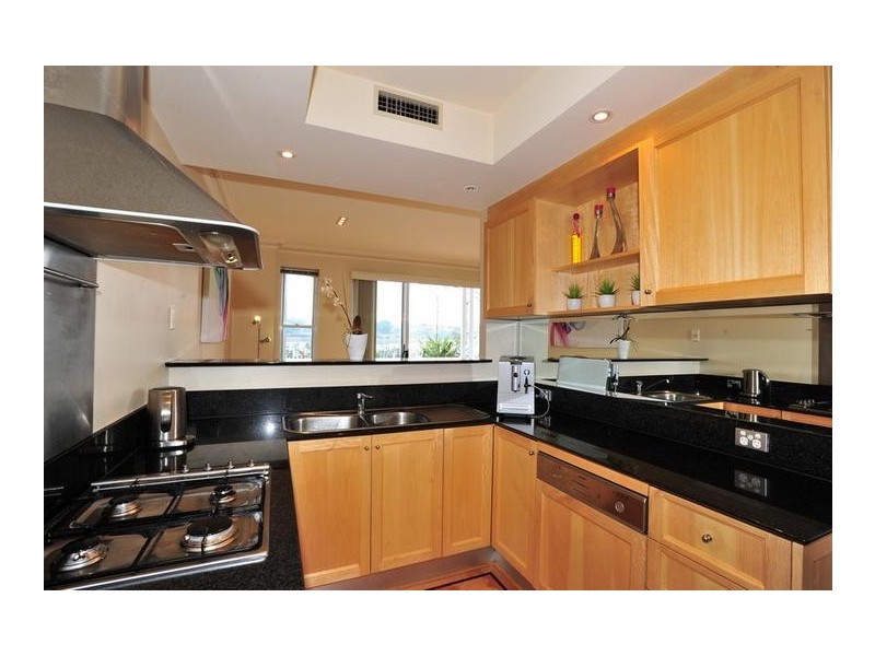 15 Jacaranda Dr, Cabarita NSW 2137