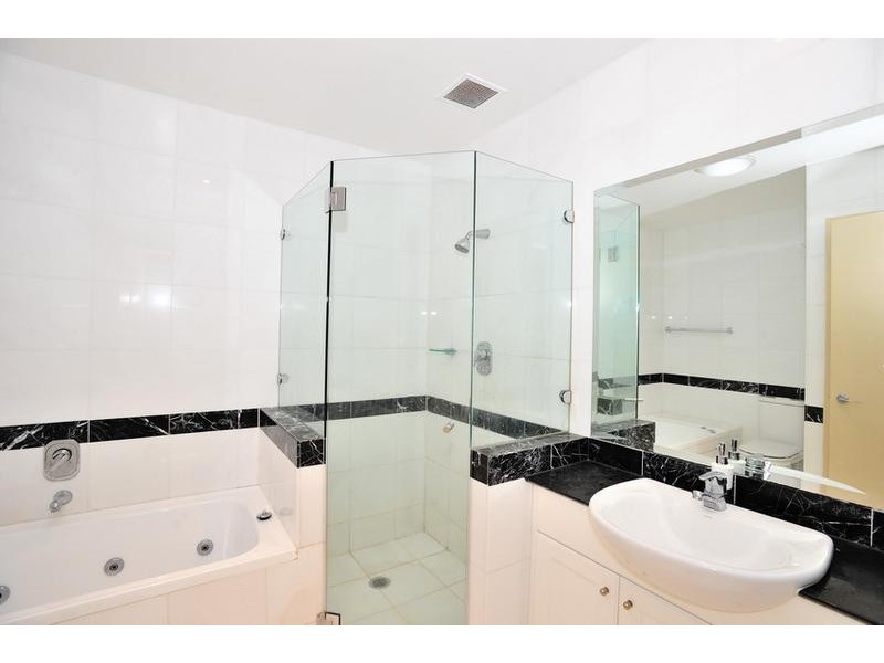 15 Jacaranda Dr, Cabarita NSW 2137