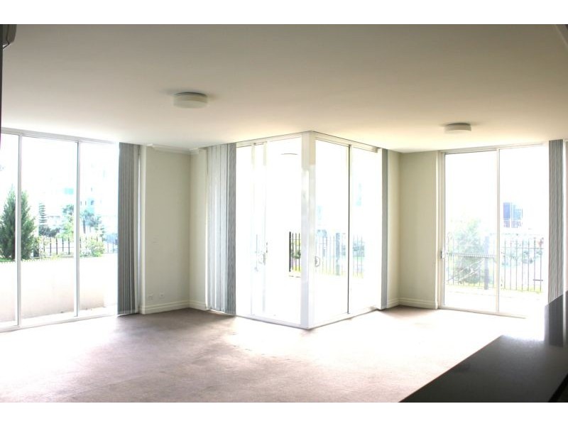108/6 Peninsula Drive, Breakfast Point NSW 2137