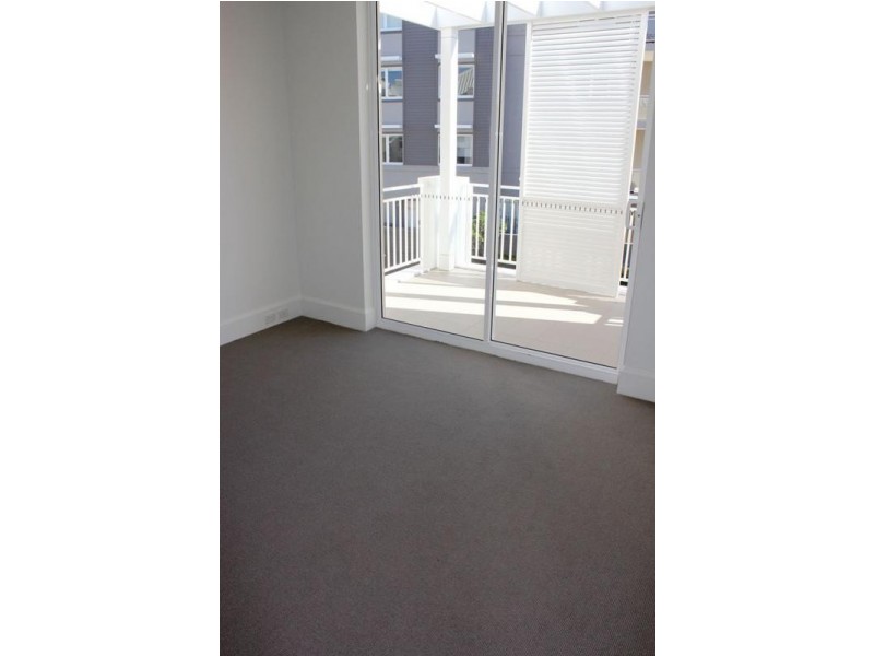 36/29-33 Peninsula Drive, Breakfast Point NSW 2137