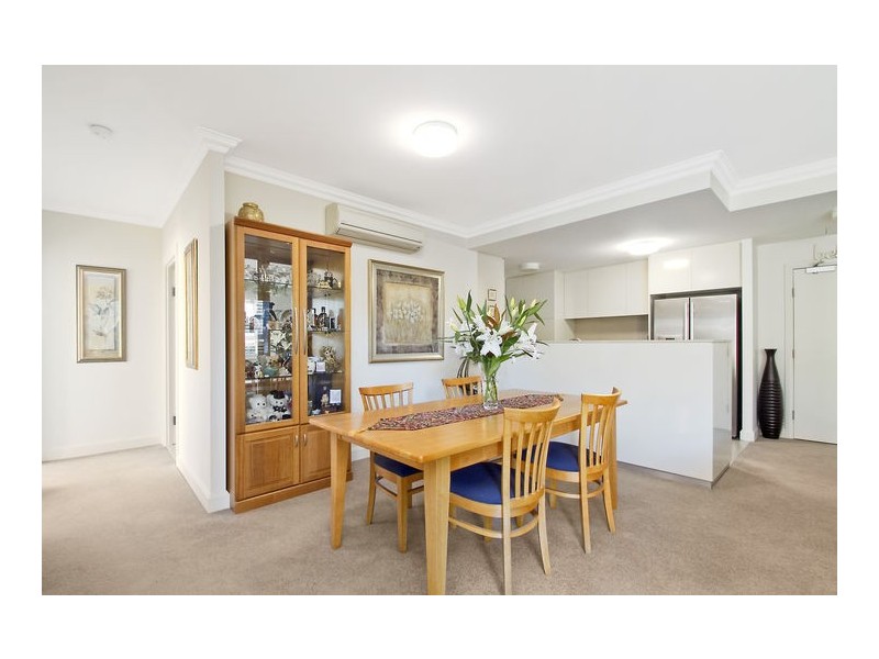 10/5 Juniper Drive, Breakfast Point NSW 2137