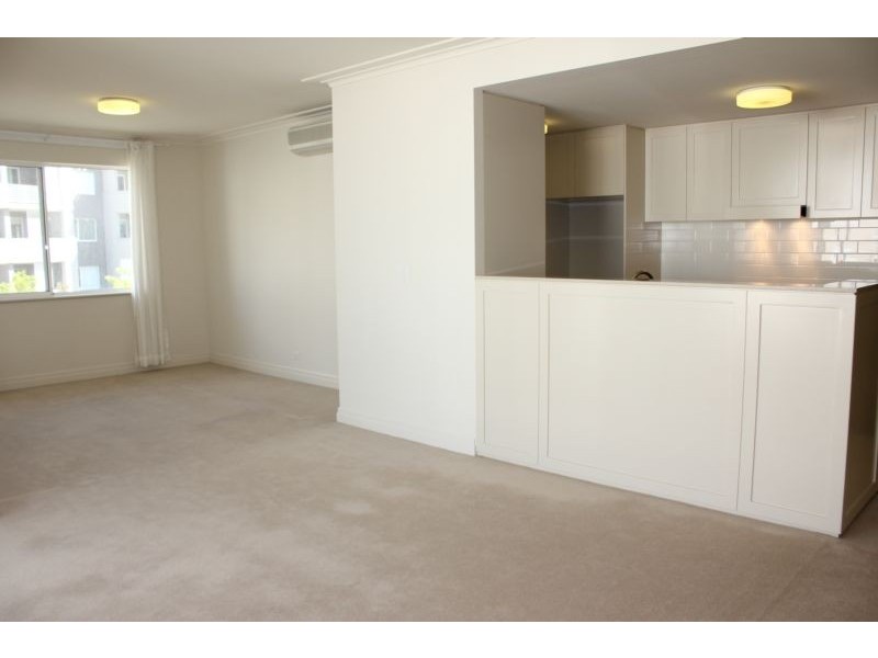 302/6 Peninsula Drive, Breakfast Point NSW 2137