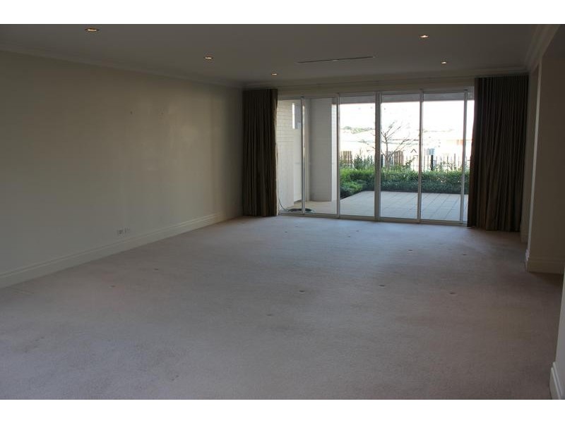 5 Vineyard Way, Breakfast Point NSW 2137