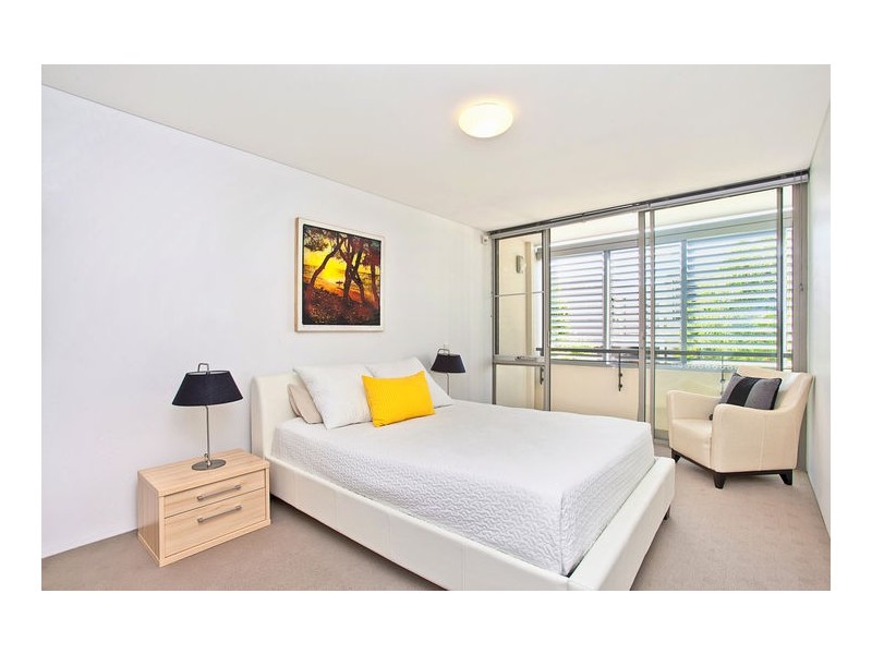 18/18 Edgewood Cres, Cabarita NSW 2137