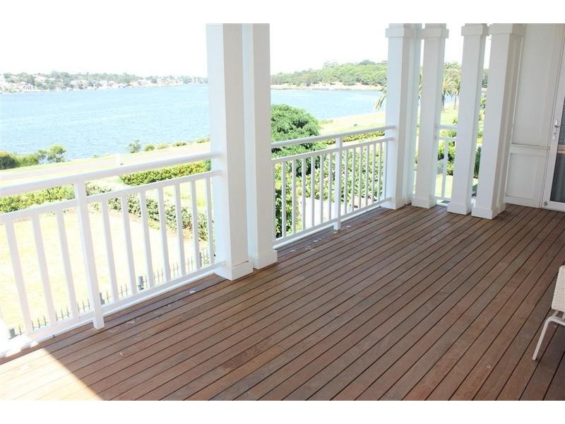 87 Peninsula Drive, Breakfast Point NSW 2137