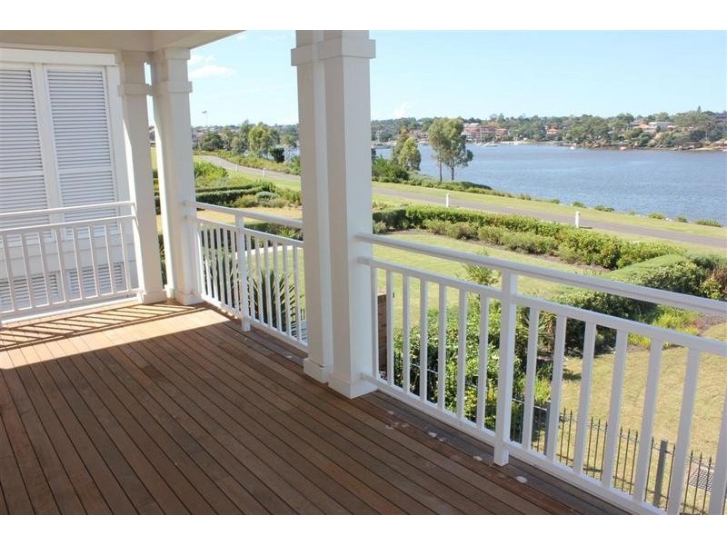 87 Peninsula Drive, Breakfast Point NSW 2137