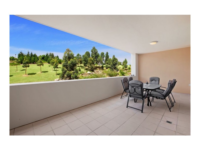 207/15-17 Peninsula Drive, Breakfast Point NSW 2137