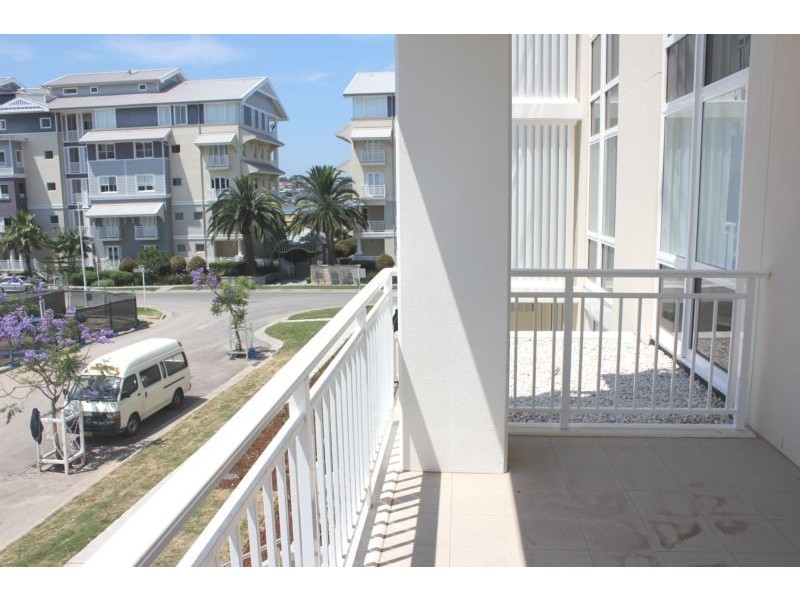 206/2 Rosewater Circuit, Breakfast Point NSW 2137