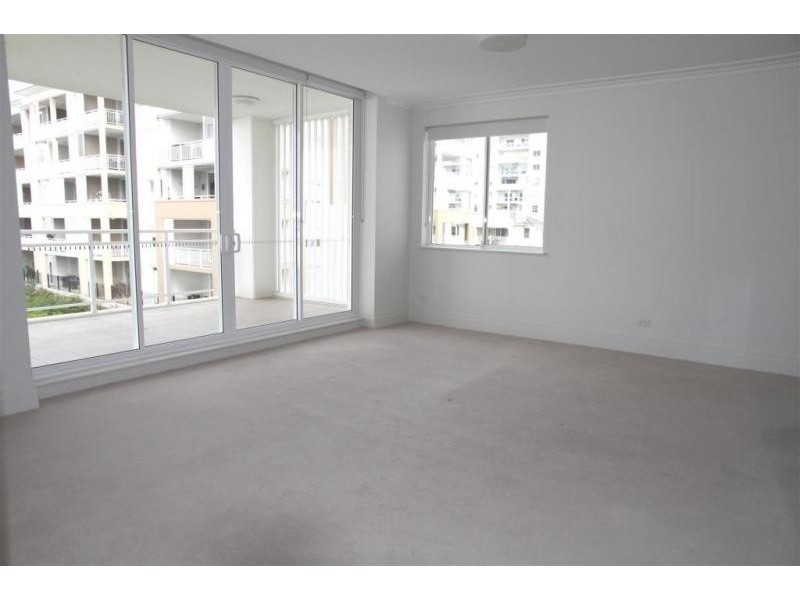 402/4 Rosewater Circuit, Breakfast Point NSW 2137