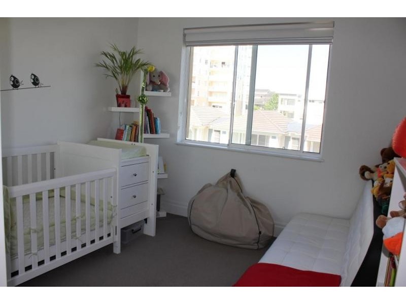 408/4 Rosewater Circuit, Breakfast Point NSW 2137