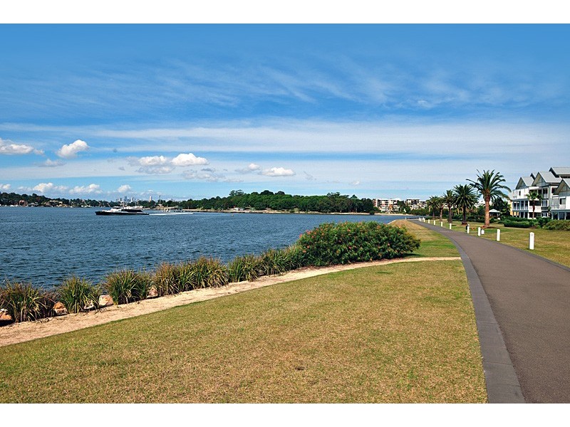 16/1 Rosewater Circuit, Breakfast Point NSW 2137