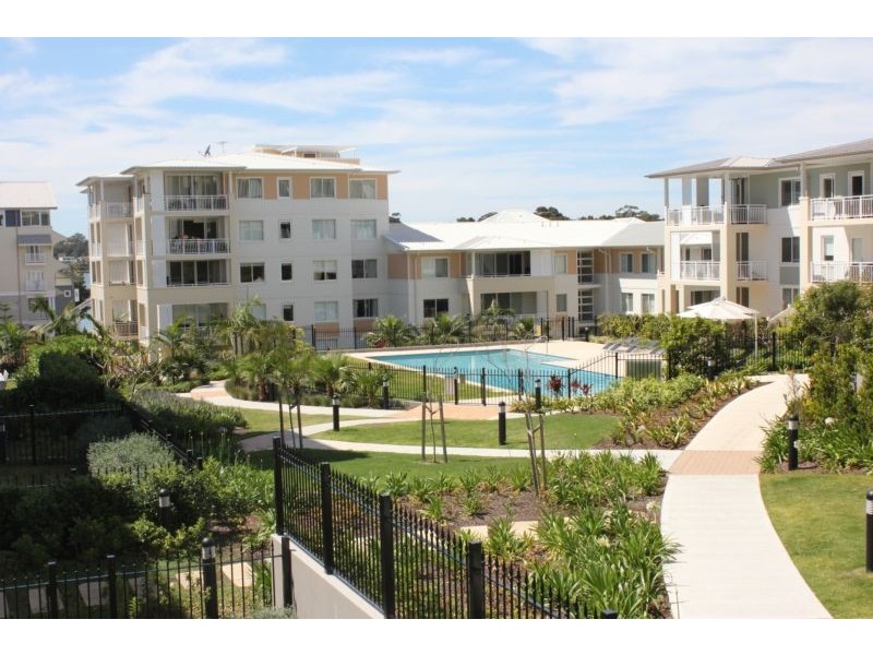 209/4 Rosewater Circuit, Breakfast Point NSW 2137