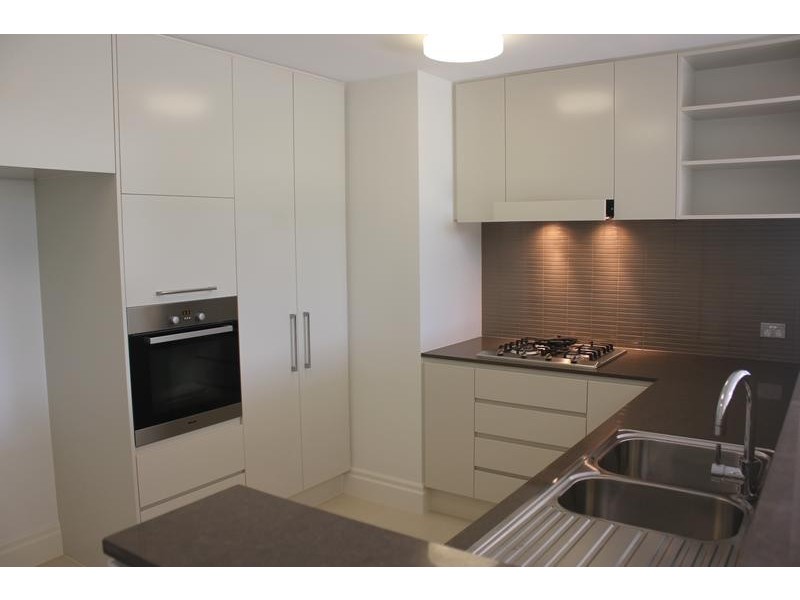 11/1 Rosewater Circuit, Breakfast Point NSW 2137