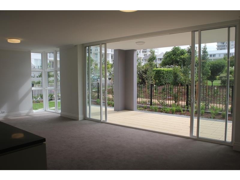 11/1 Rosewater Circuit, Breakfast Point NSW 2137