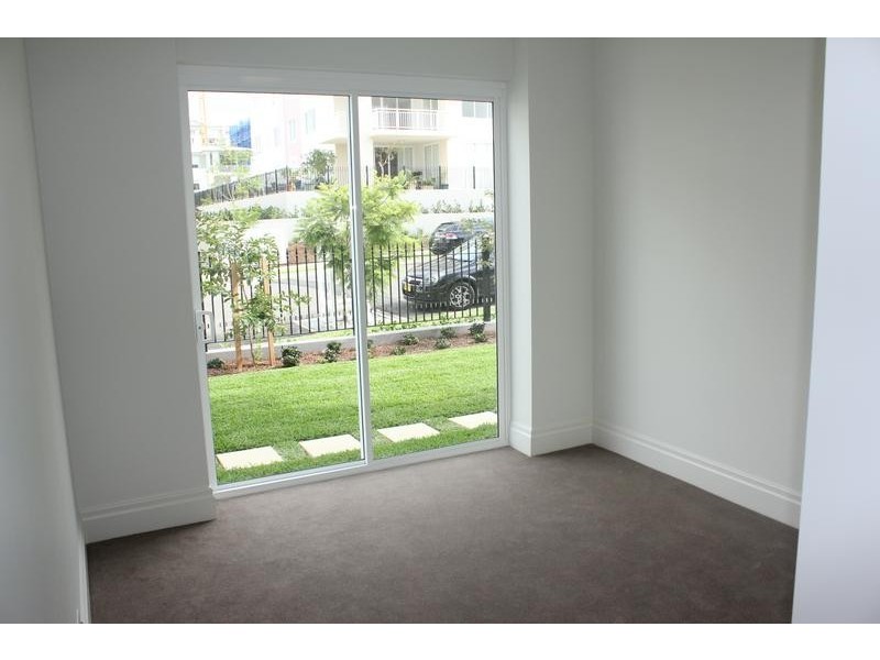 11/1 Rosewater Circuit, Breakfast Point NSW 2137