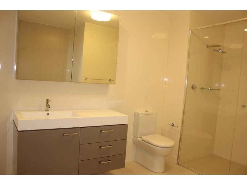 11/1 Rosewater Circuit, Breakfast Point NSW 2137