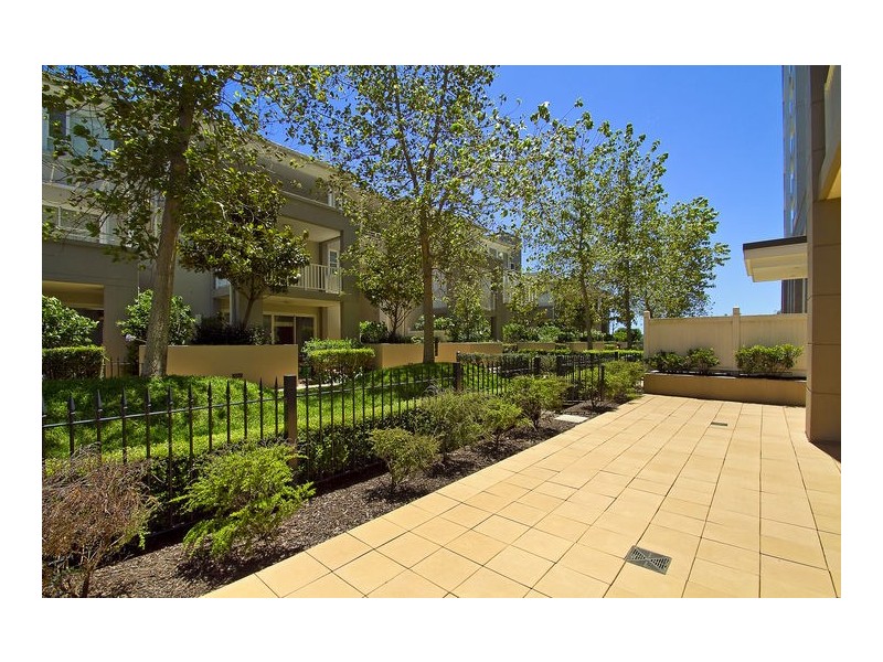 10/5 Woodlands Avenue, Breakfast Point NSW 2137