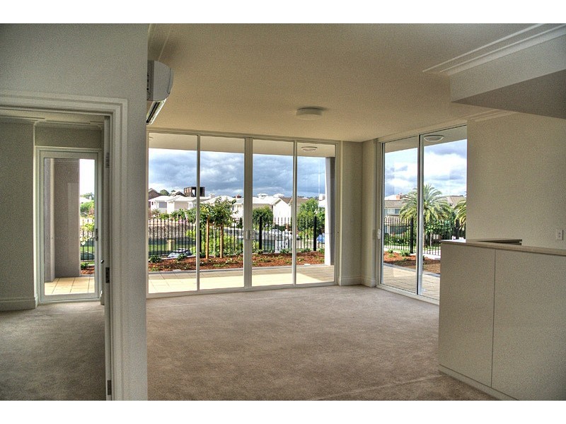 16/1 Rosewater Circuit, Breakfast Point NSW 2137