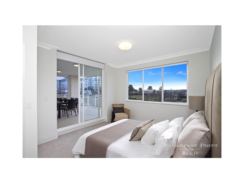 208/4 Rosewater Circuit, Breakfast Point NSW 2137