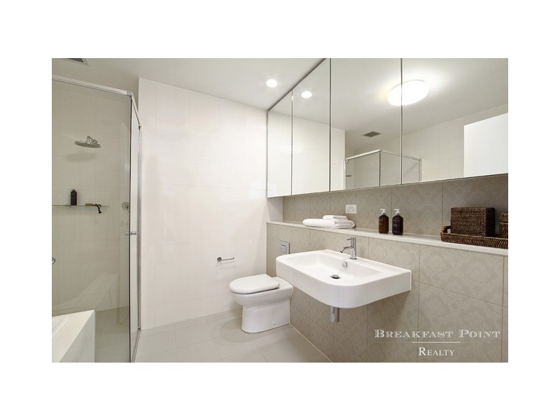 208/4 Rosewater Circuit, Breakfast Point NSW 2137