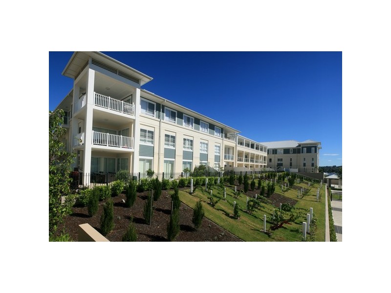 27/5 Juniper Drive, Breakfast Point NSW 2137