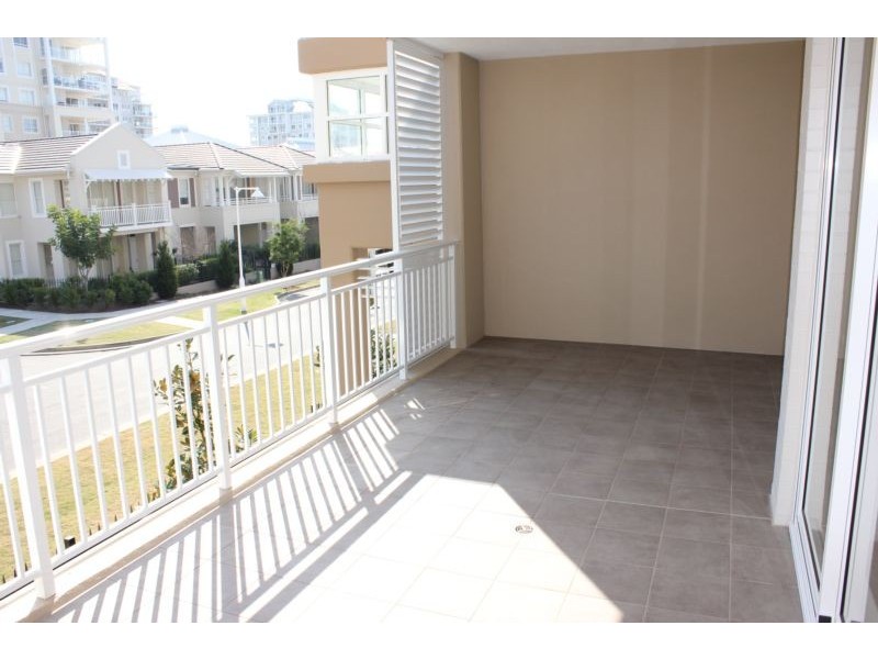 205/10-16 Vineyard Way, Breakfast Point NSW 2137