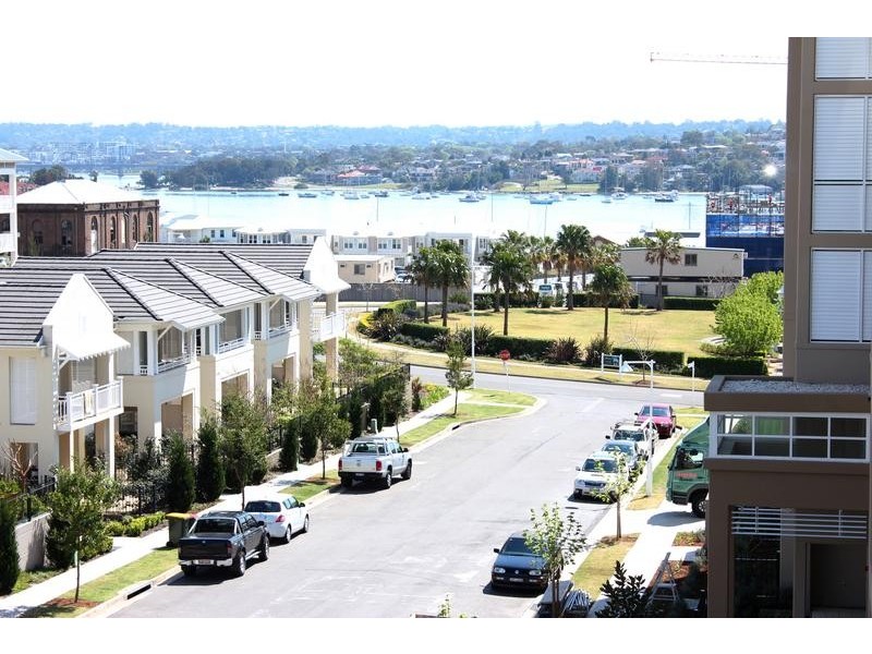 405/10 Vineyard Way, Breakfast Point NSW 2137