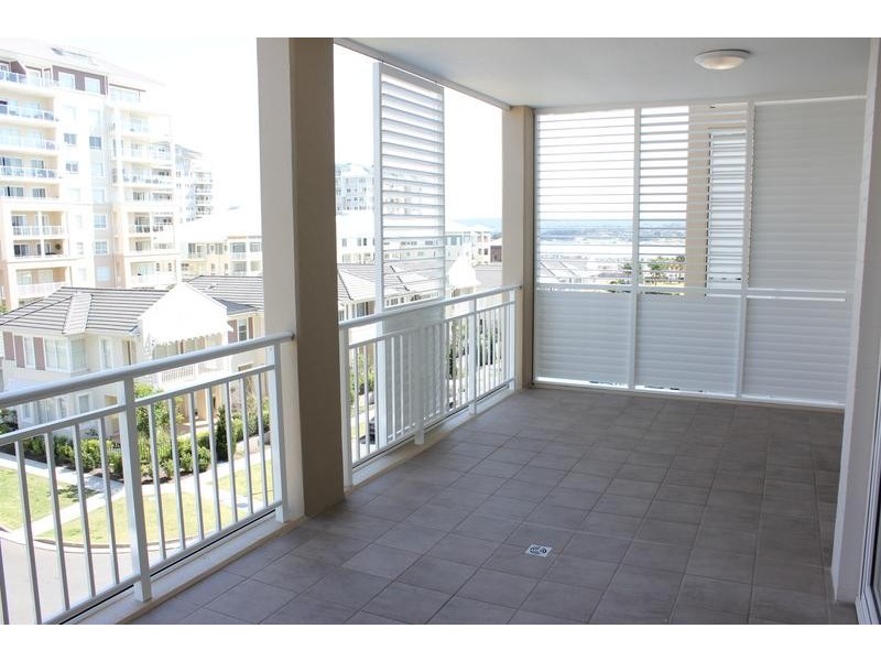 405/10 Vineyard Way, Breakfast Point NSW 2137