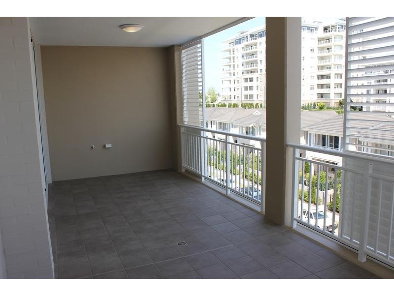 405/10 Vineyard Way, Breakfast Point NSW 2137