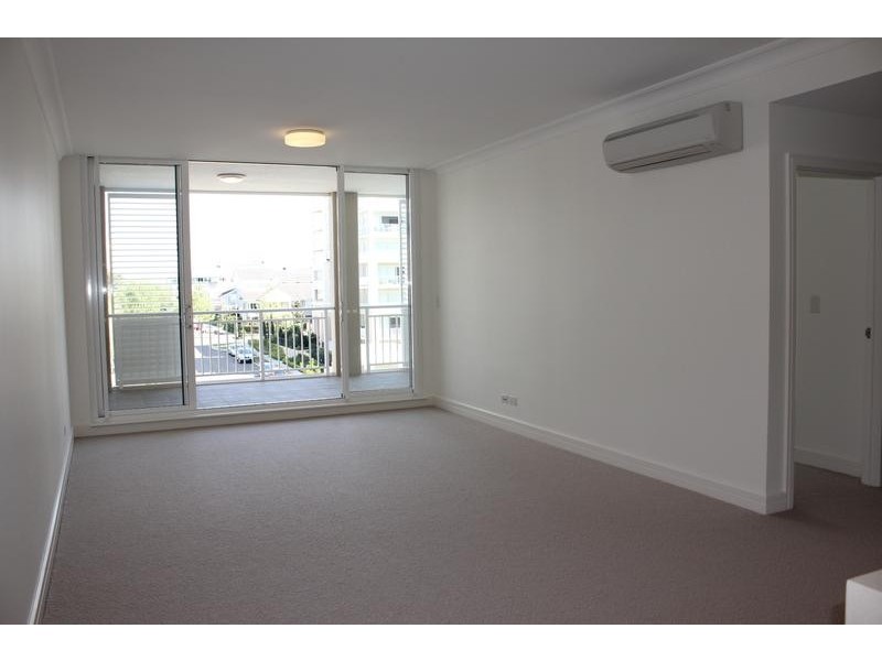 405/10 Vineyard Way, Breakfast Point NSW 2137
