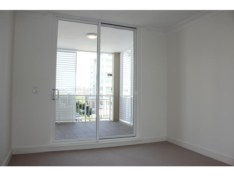 405/10 Vineyard Way, Breakfast Point NSW 2137